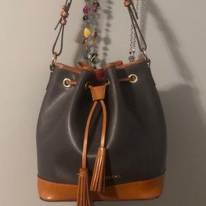 DOONEY & BOURKE ALL WEATHER LEATHER BUCKET BAG